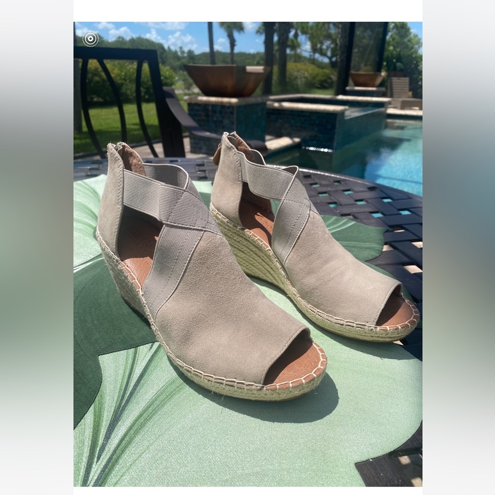 Kenneth Cole shoes